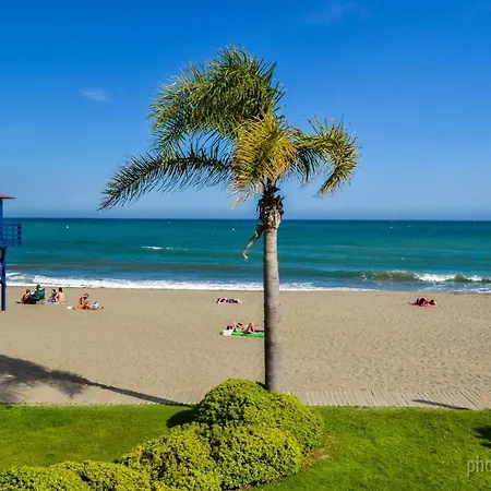 Lomas De Mena 20 - Atico Con Vistas Al Mar - Barbacoa Y Piscina- Parking Gratis -excelente Conexion Wifi Appartement Benalmádena